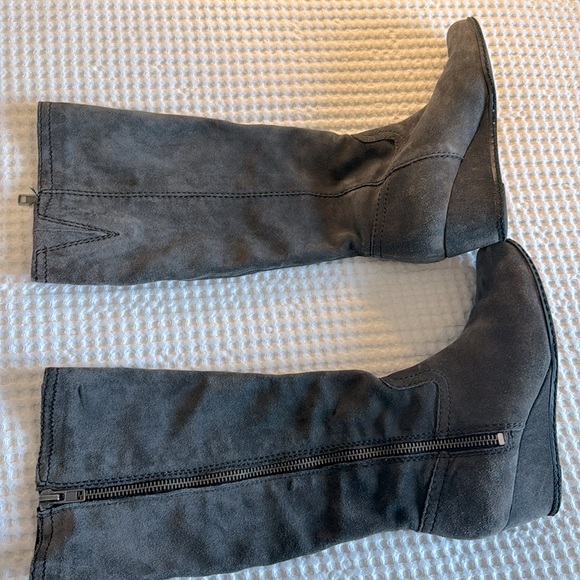 Franco Sarto Womans Size 8.5 Gray Suede Boots - Picture 8 of 11